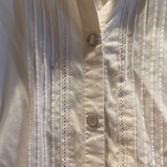 Women's Button-down Shirt Size Medium - Picture 3 of 6